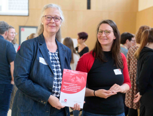 Claudia Ackermann und Nina Elflein Claudia Ackermann und Nina Elflein